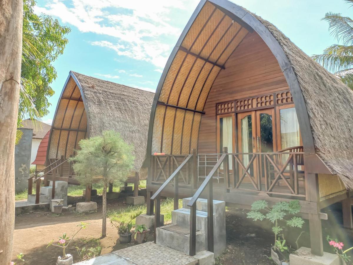 Nusa Indah Bungalows ギリ・アイル エクステリア 写真
