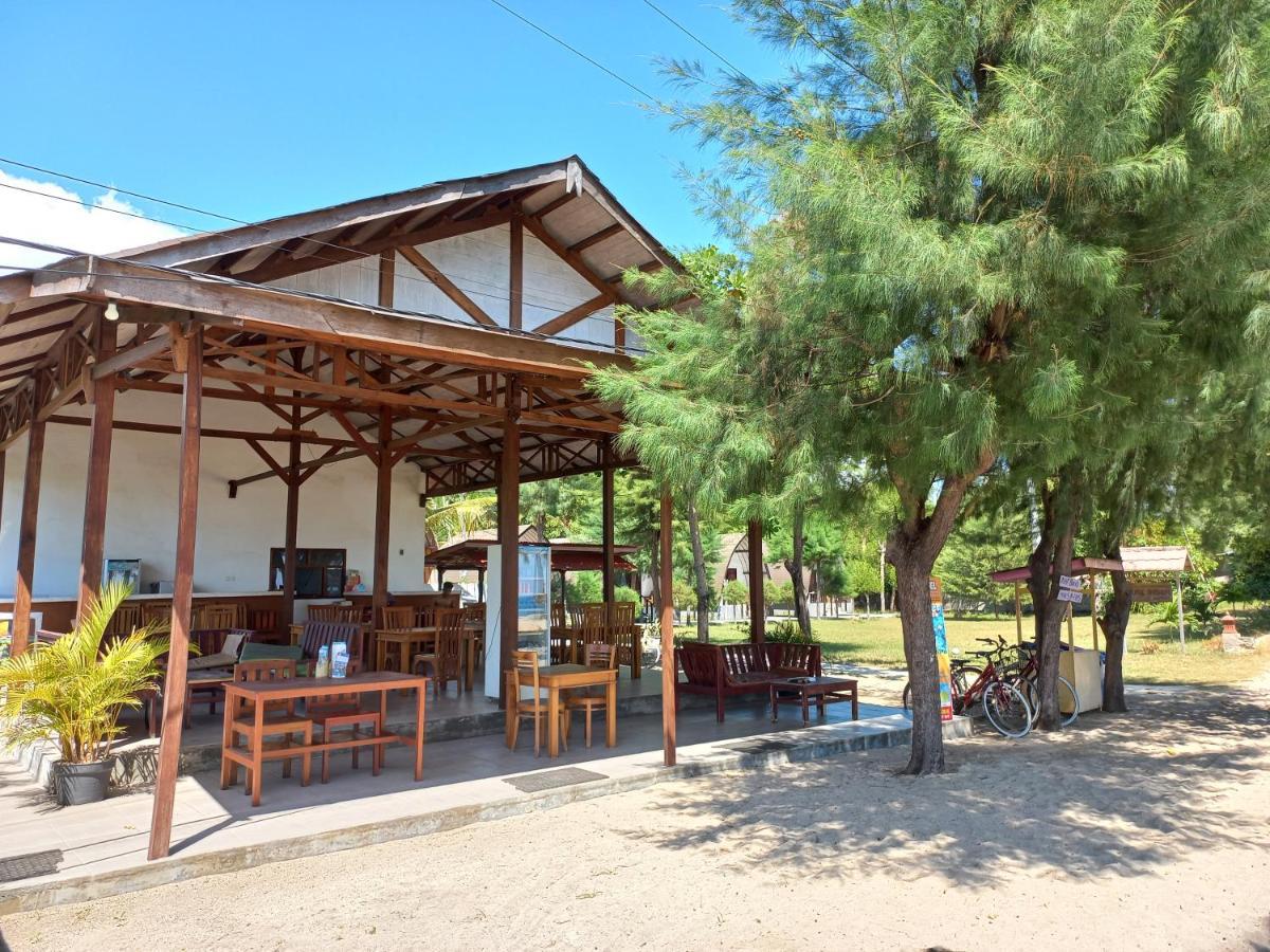 Nusa Indah Bungalows ギリ・アイル エクステリア 写真
