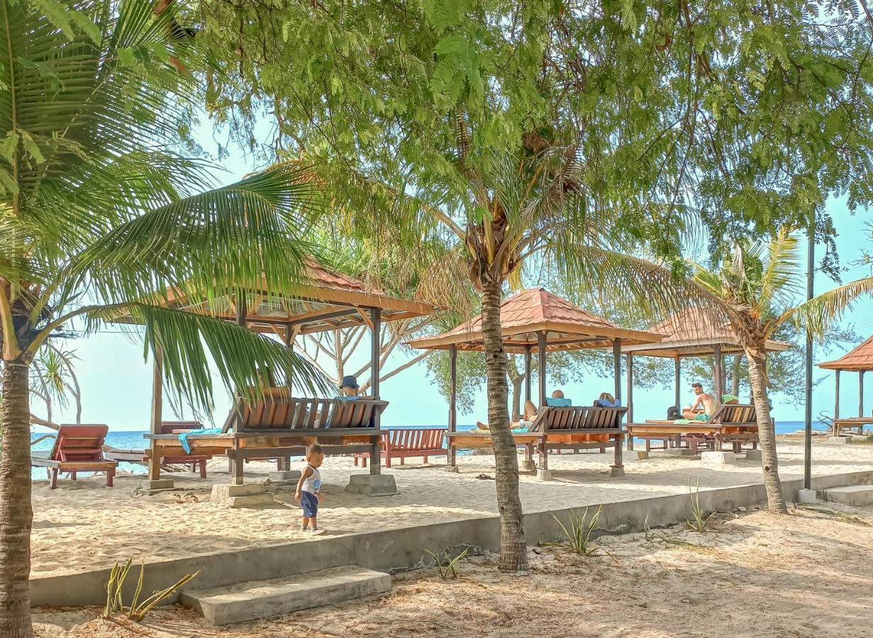 Nusa Indah Bungalows ギリ・アイル エクステリア 写真
