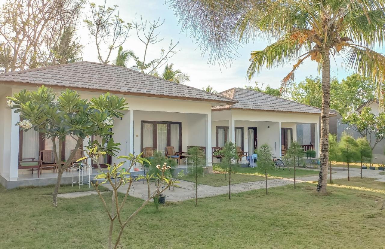 Nusa Indah Bungalows ギリ・アイル エクステリア 写真
