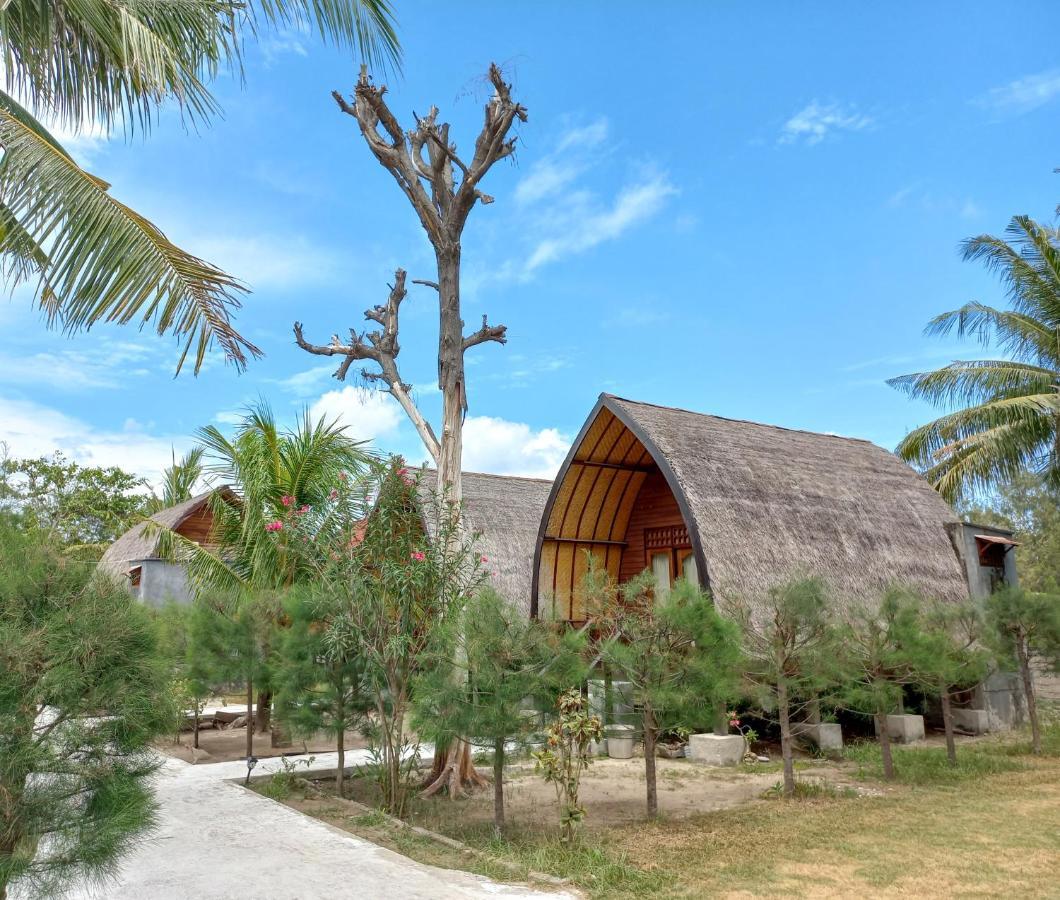 Nusa Indah Bungalows ギリ・アイル エクステリア 写真
