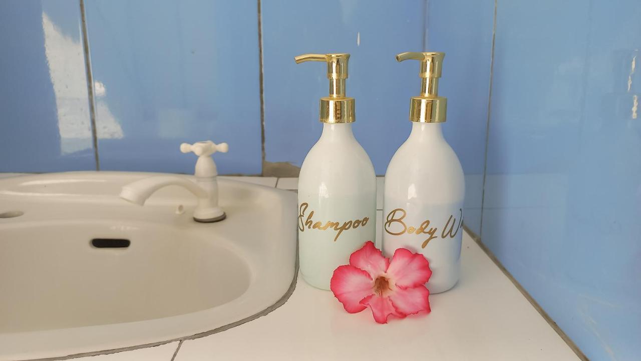 Nusa Indah Bungalows ギリ・アイル エクステリア 写真