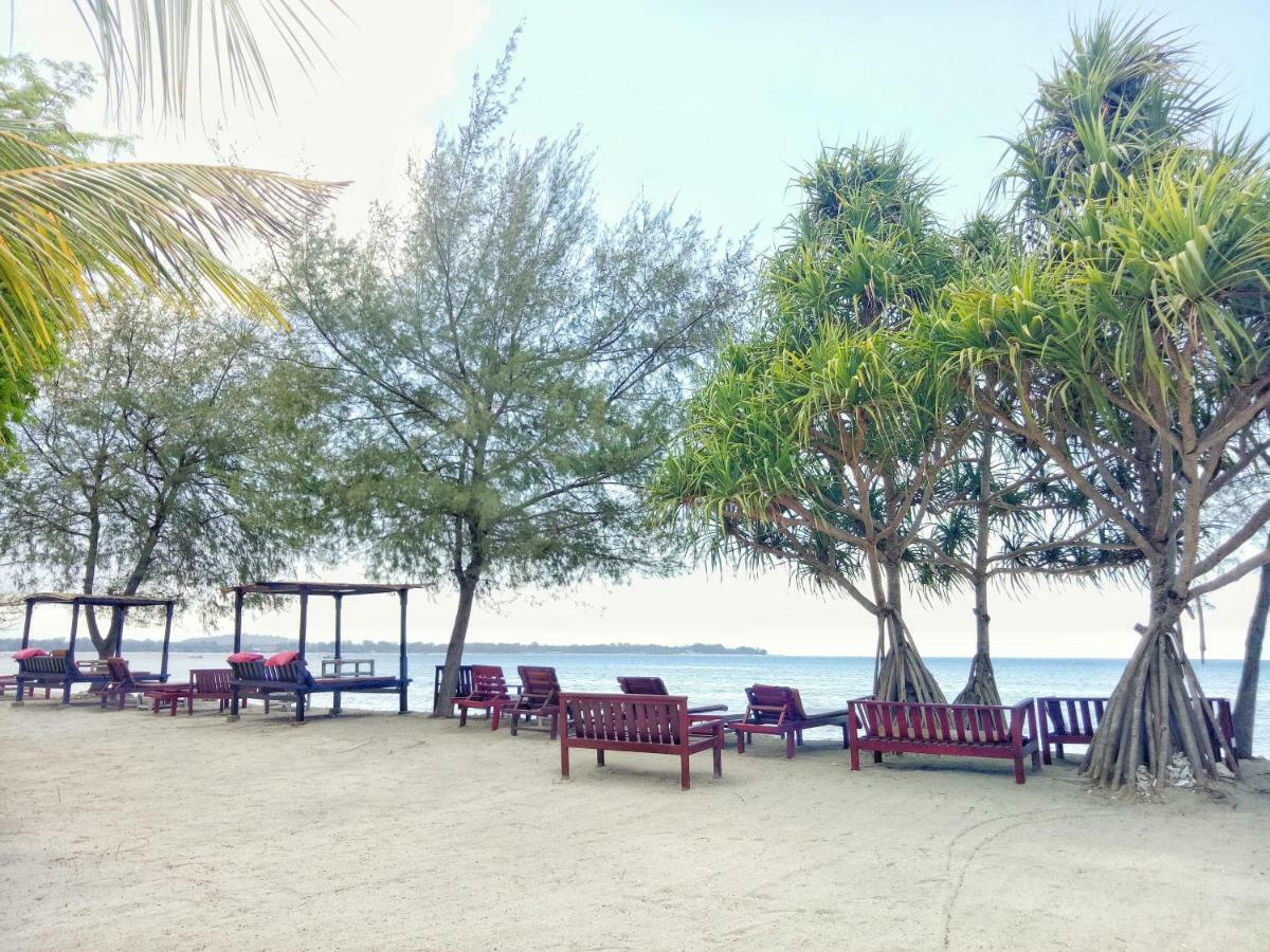 Nusa Indah Bungalows ギリ・アイル エクステリア 写真
