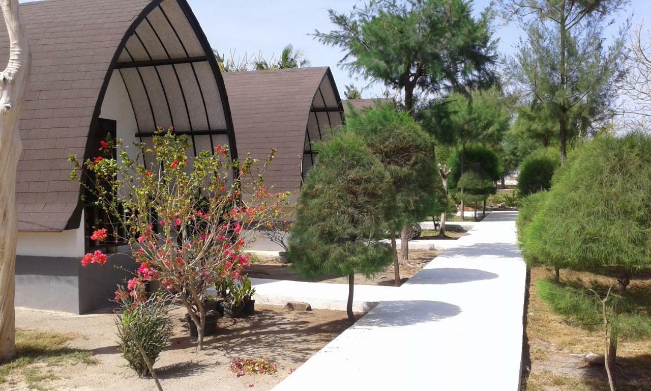 Nusa Indah Bungalows ギリ・アイル エクステリア 写真