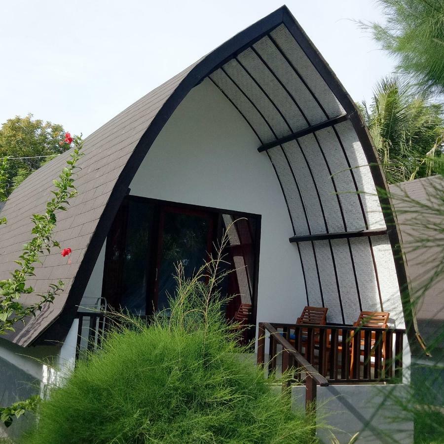 Nusa Indah Bungalows ギリ・アイル エクステリア 写真