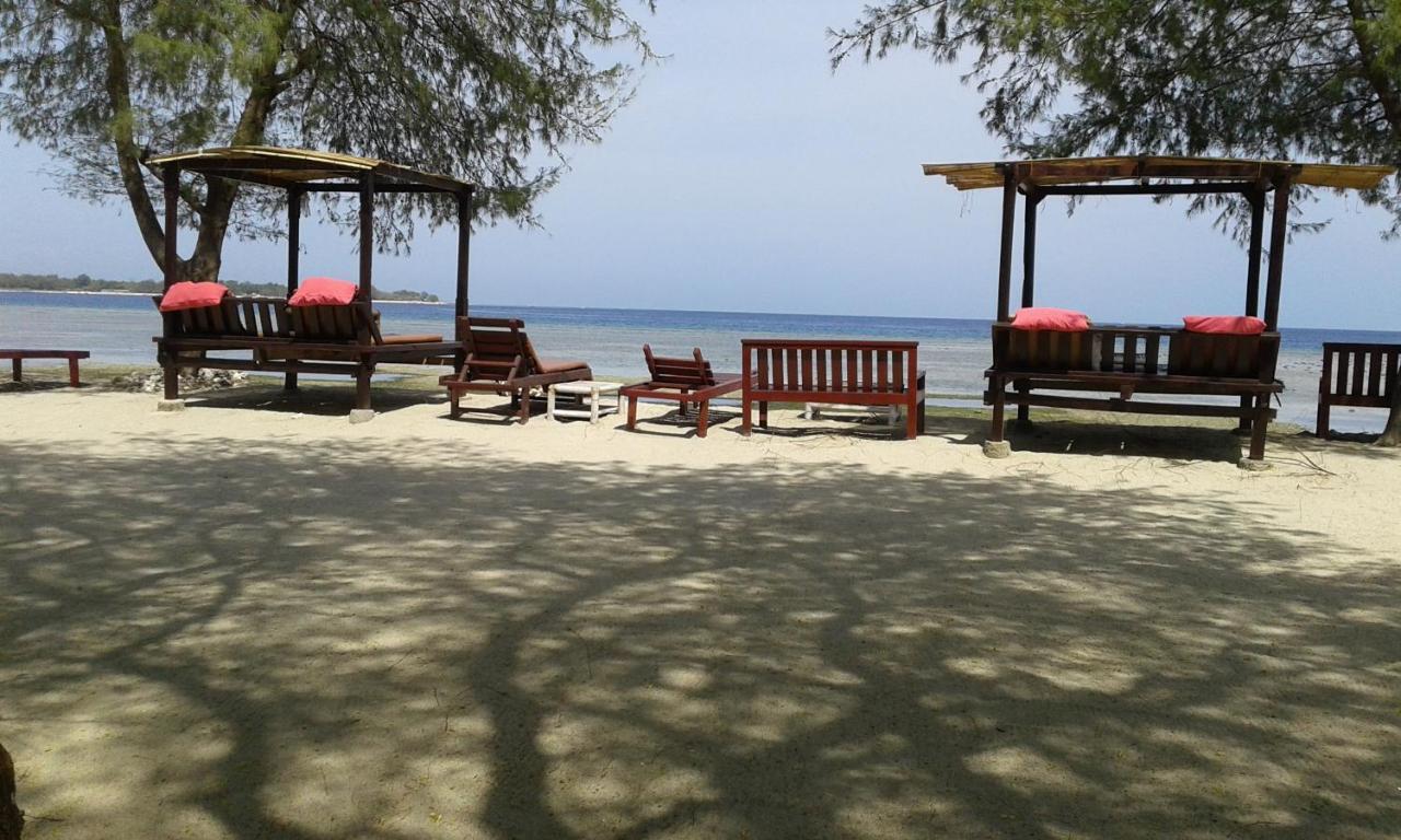 Nusa Indah Bungalows ギリ・アイル エクステリア 写真